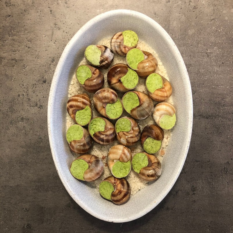Livraison à domicile d'escargot de bourgogne à Paris et dans toute la France métropolitaine.