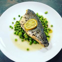 Filets de Bar élevage - 2 pièces soit 4 filets de 160/170gr